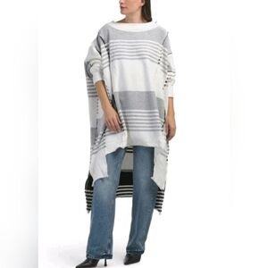 Free People Off The Shelf   Blue Striped Sweatshirt Size S (Excellent Condition)